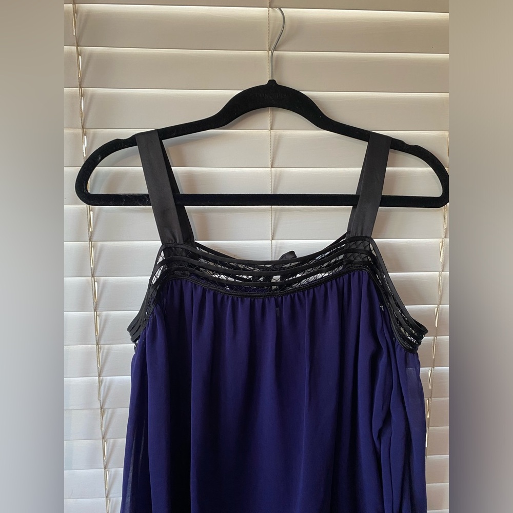 Accepting offers- Ladies Blouse - Picture 4 of 10